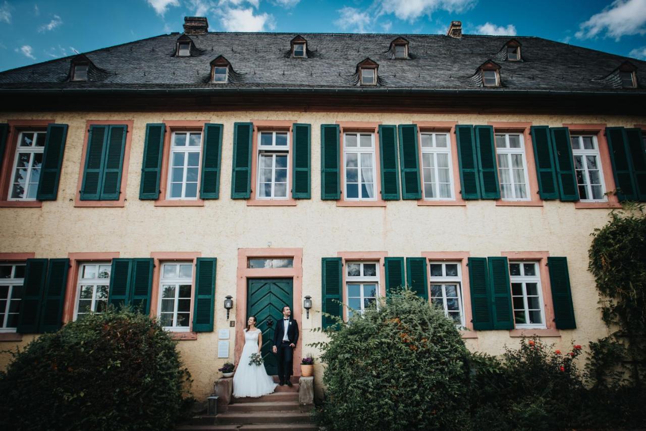 Gutshotel Baron Knyphausen Eltville am Rhein Exteriör bild