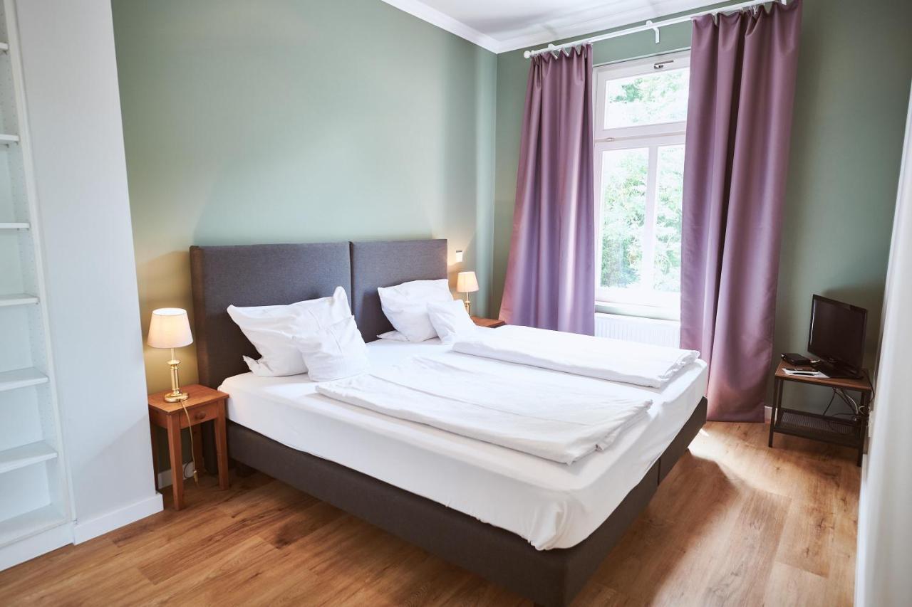 Gutshotel Baron Knyphausen Eltville am Rhein Exteriör bild
